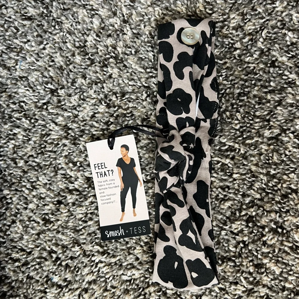 Smash‎ + Tess x Loren Brovarnik NWT Soft Leopard Knot Headband